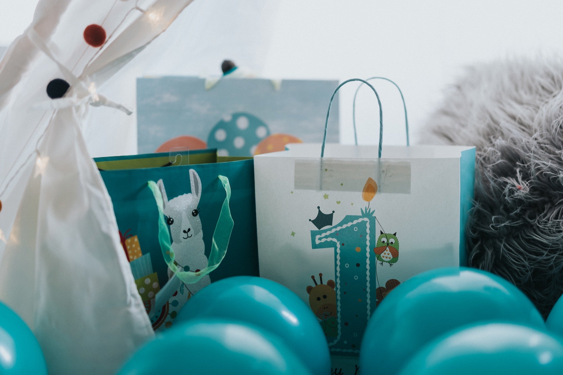 Express Your Love with Premium Baby Gift Hampers